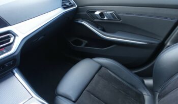 BMW 330 EA E-DRIVE BERLINE HYBRIDE RECHARGEABLE BVA 184 CH ESSENCE + 68 CH ELECTRIQUE SERIE 3 PACK M complet