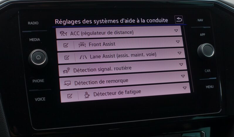 VOLKSWAGEN PASSAT SW 1.6 L TDI DSG7 120 CV ( break ) complet