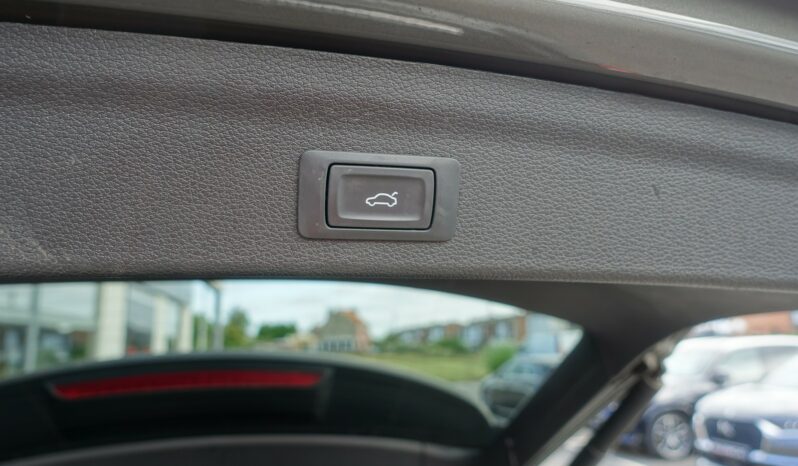 AUDI Q3 35 TDI 150 CH S-TRONIC complet