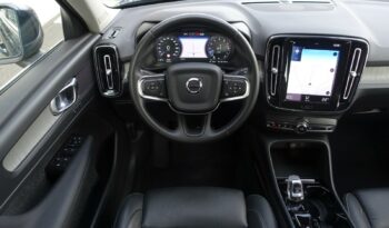 VOLVO XC 40 T4 HYBRIDE RECHARGEABLE GEARTRONIC 211 CH ( 129 CH + 82 CH ) INSCRIPTION complet