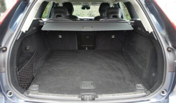 VOLVO XC 60 B4 2.0 L GEARTRONIC 197 CH MHEV  MOMENTUM complet
