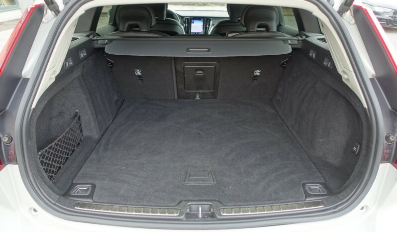 VOLVO V 60 D3 2.0 L 150CH  MOMENTUM complet