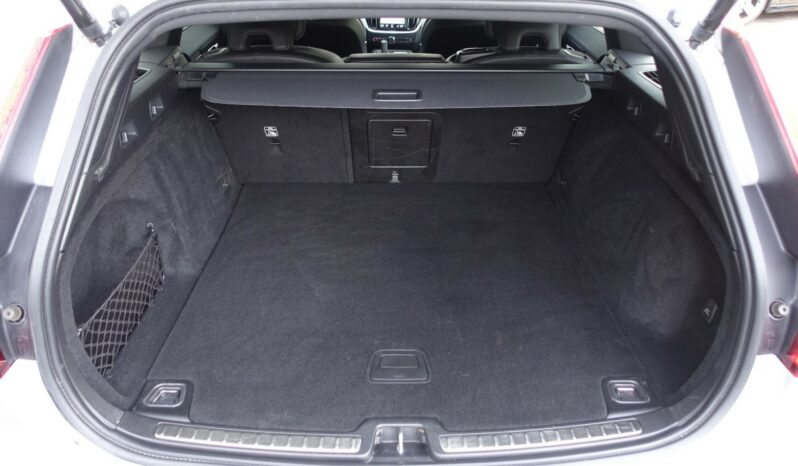 VOLVO V 60 T6 HYBRIDE RECHARGEABLE GEARTRONIC AWD 340 CH ( 253 CH + 87 CH ) R-DESIGN complet