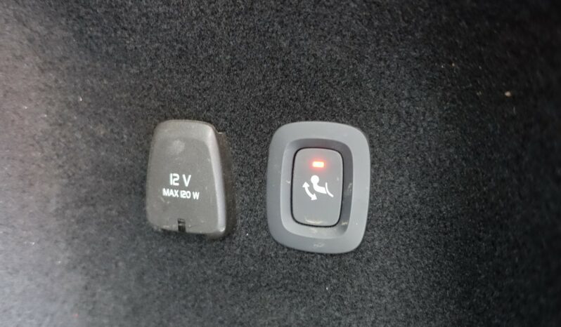 VOLVO V 60 T6 HYBRIDE RECHARGEABLE GEARTRONIC AWD 340 CH ( 253 CH + 87 CH ) R-DESIGN complet