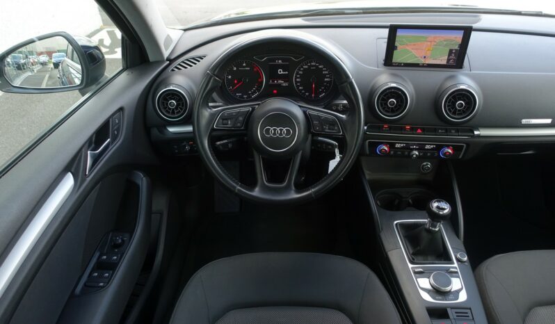 AUDI A3 BERLINE 1.6L TDI 116 CH complet