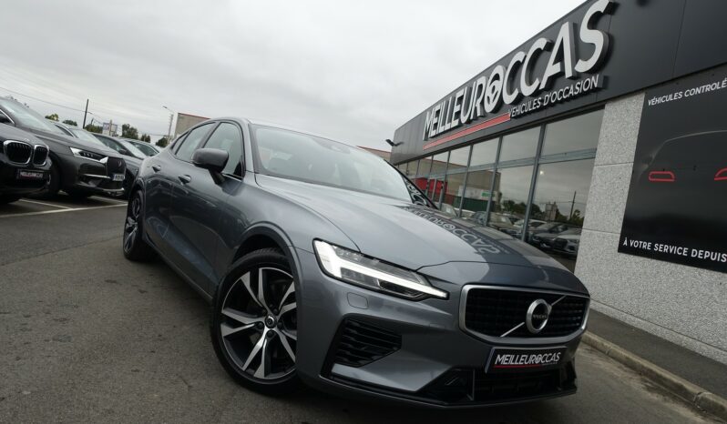VOLVO S 60 T8 AWD GEARTRONIC 303CH + 87 CH HYBRIDE RECHARGEABLE R-DESIGN complet