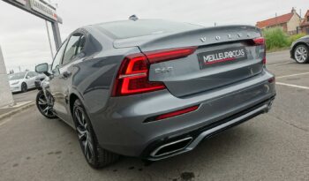 VOLVO S 60 T8 AWD GEARTRONIC 303CH + 87 CH HYBRIDE RECHARGEABLE R-DESIGN complet