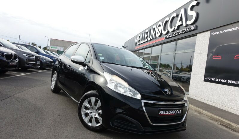 PEUGEOT 208 1.6L HDI 75CH 5 PORTES  LIKE complet