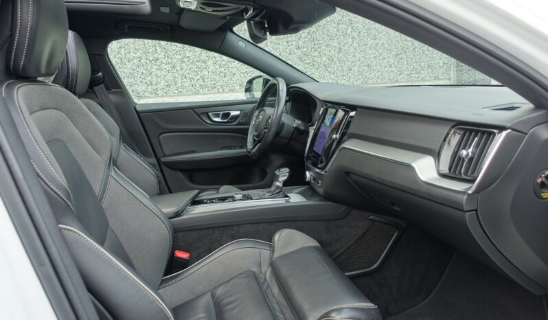 VOLVO V 60 D3 2.0 L GEARTRONIC 150CH R-DESIGN complet