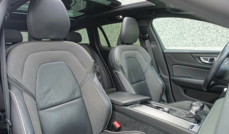 VOLVO V 60 D3 2.0 L GEARTRONIC 150CH R-DESIGN complet