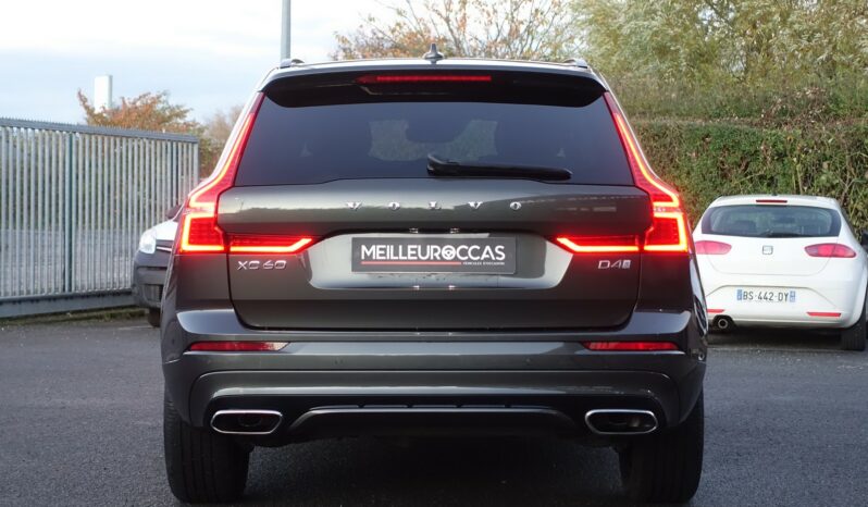 VOLVO XC 60 D4 2.0 L GEARTRONIC 163CH R-DESIGN complet