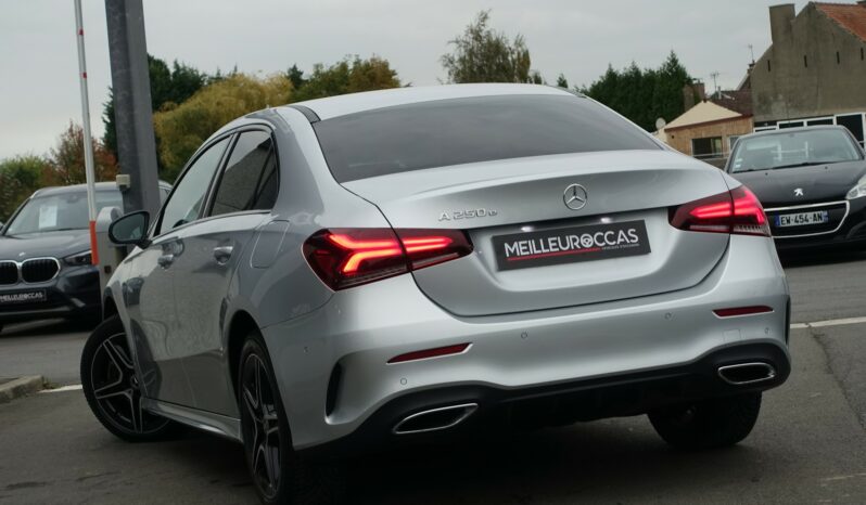 MERCEDES CLASSE A 250 E 218 CH HYBRIDE RECHARGEABLE 8G-DCT  AMG-LINE complet