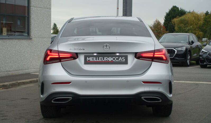 MERCEDES CLASSE A 250 E 218 CH HYBRIDE RECHARGEABLE 8G-DCT  AMG-LINE complet
