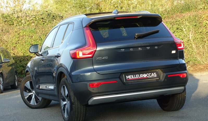 VOLVO XC 40 T4 HYBRIDE RECHARGEABLE GEARTRONIC 211 CH ( 129 CH + 82 CH ) MOMENTUM complet