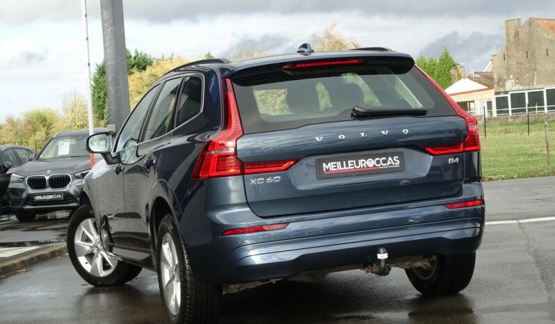 VOLVO XC 60 B4 2.0 L GEARTRONIC 197 CH MHEV  MOMENTUM complet