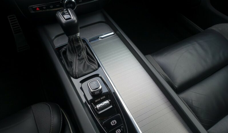 VOLVO V 60 D3 2.0 L GEARTRONIC 150CH R-DESIGN complet