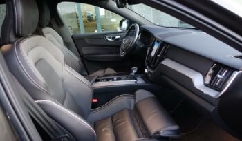 VOLVO XC 60 D4 2.0 L GEARTRONIC 163CH R-DESIGN complet