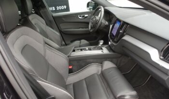 VOLVO XC 60 D4 2.0 L GEARTRONIC 163CH R-DESIGN complet