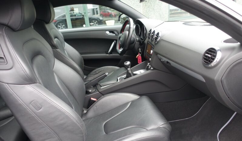 AUDI TT 1.8L TFSI 160 CH S-TRONIC  S-LINE complet