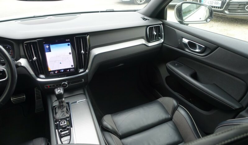 VOLVO V 60 D3 2.0 L GEARTRONIC 150CH R-DESIGN complet