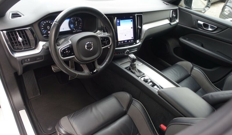 VOLVO V 60 D3 2.0 L GEARTRONIC 150CH R-DESIGN complet