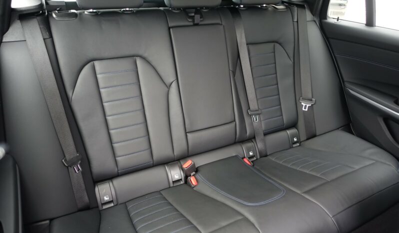 BMW 330 EA X-DRIVE TOURING HYBRIDE RECHARGEABLE 292 CH BVA  PACK M complet