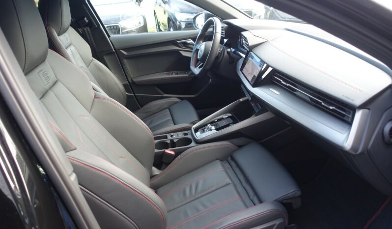 AUDI A3 BERLINE 35 TDI S-TRONIC 150 CH S-LINE complet