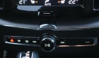 VOLVO XC 60 D4 2.0 L GEARTRONIC 163CH R-DESIGN complet