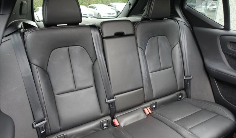 VOLVO XC 40 T5 HYBRIDE RECHARGEABLE GEARTRONIC 262 CH ( 180 CH + 82 CH ) R-DESIGN complet