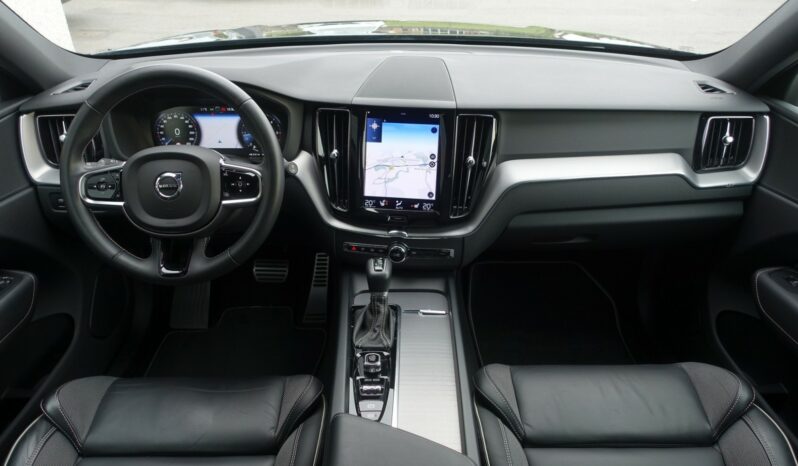 VOLVO XC 60 D4 2.0 L GEARTRONIC 163CH R-DESIGN complet