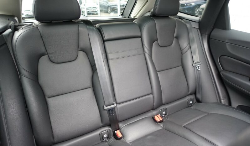 VOLVO XC 60 T8 4WD HYBRIDE RECHARGEABLE GEARTRONIC 390 CH  INSCRIPTION complet