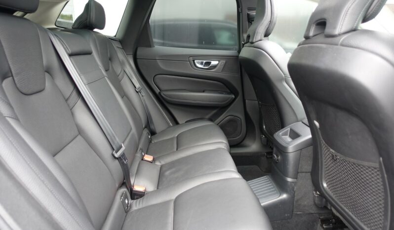 VOLVO XC 60 T8 4WD HYBRIDE RECHARGEABLE GEARTRONIC 390 CH  INSCRIPTION complet