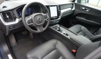 VOLVO XC 60 B4 2.0 L GEARTRONIC 197 CH MHEV  MOMENTUM complet