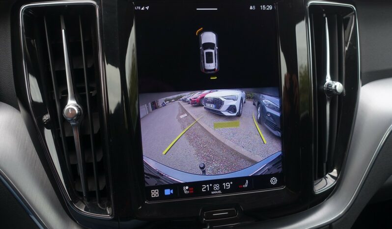 VOLVO XC 60 B4 2.0 L GEARTRONIC 197 CH MHEV  MOMENTUM complet