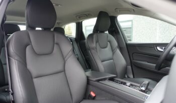 VOLVO XC 60 B4 2.0 L GEARTRONIC 197 CH MHEV  MOMENTUM complet