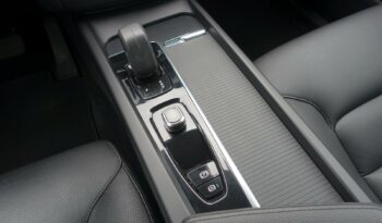 VOLVO XC 60 B4 2.0 L GEARTRONIC 197 CH MHEV  MOMENTUM complet
