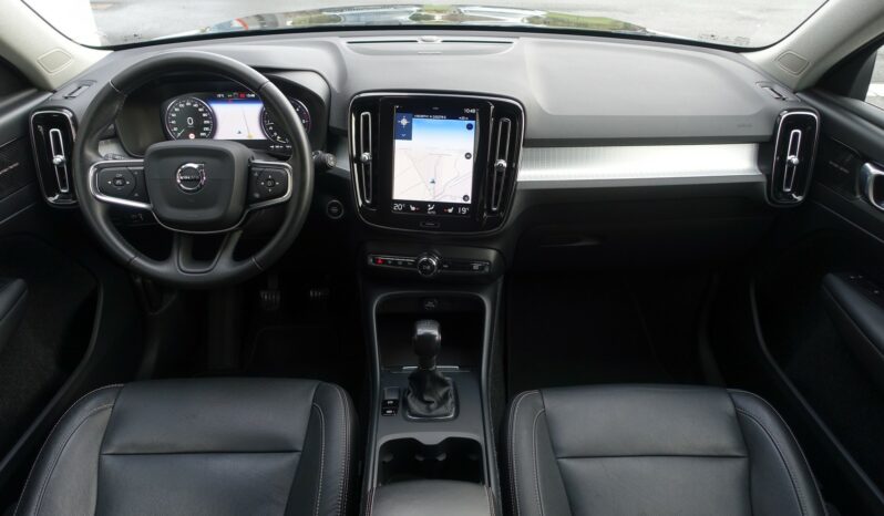 VOLVO XC 40 D3 2.0 L 150CH  MOMENTUM complet