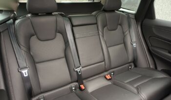 VOLVO XC 60 B4 2.0 L GEARTRONIC 197 CH MHEV  INSCRIPTION complet