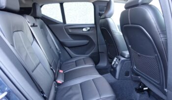 VOLVO XC 40 T4 HYBRIDE RECHARGEABLE GEARTRONIC 211 CH ( 129 CH + 82 CH ) MOMENTUM complet