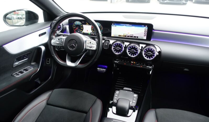 MERCEDES CLASSE A 250 E 218 CH HYBRIDE RECHARGEABLE 8G-DCT  AMG-LINE complet