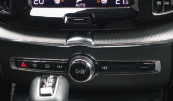 VOLVO XC 60 D4 2.0 L GEARTRONIC 163CH R-DESIGN complet