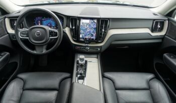 VOLVO XC 60 T8 4WD HYBRIDE RECHARGEABLE GEARTRONIC 390 CH  INSCRIPTION complet