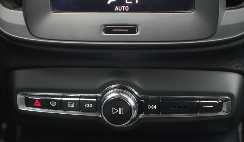 VOLVO XC 40 D3 2.0 L GEARTRONIC 150CH  KINETIC complet