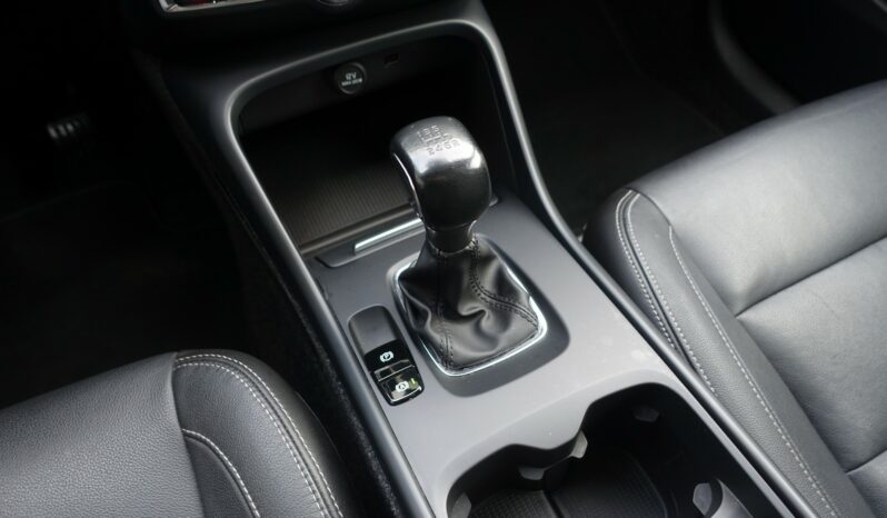 VOLVO XC 40 D3 2.0 L 150CH  MOMENTUM complet