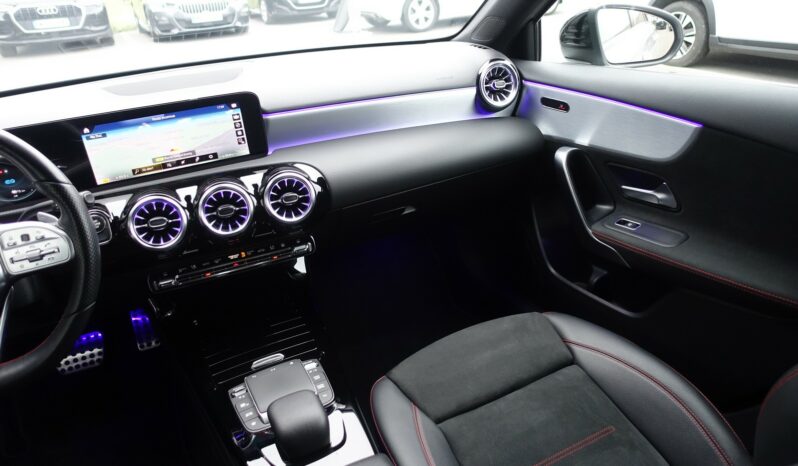 MERCEDES CLASSE A 250 E 218 CH HYBRIDE RECHARGEABLE 8G-DCT  AMG-LINE complet