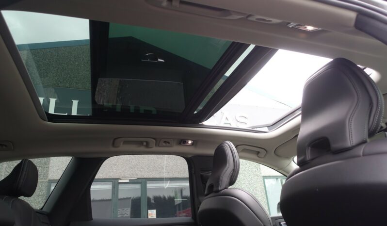 VOLVO XC 60 B4 2.0 L GEARTRONIC 197 CH MHEV  INSCRIPTION complet