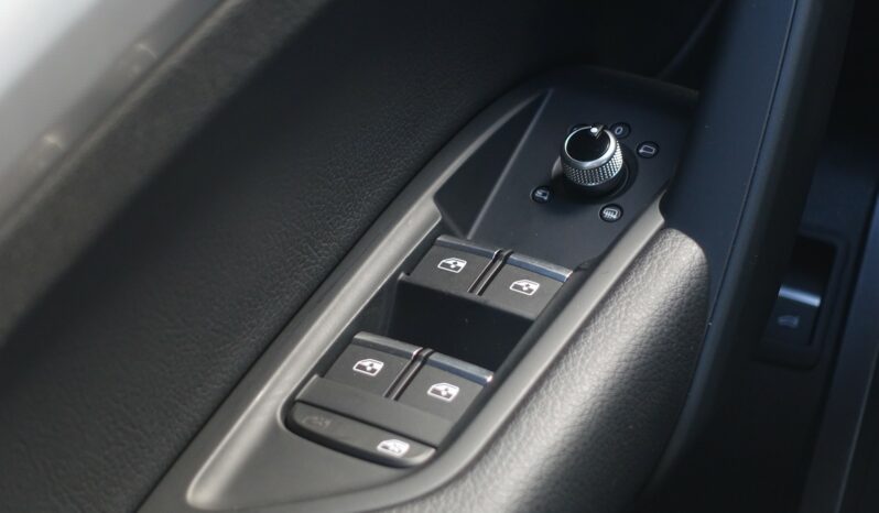 AUDI Q5 50 TFSI E-TRON 299 CH QUATTRO S-TRONIC HYBRIDE RECHARGEABLE complet