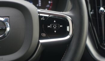 VOLVO XC 60 D4 2.0 L GEARTRONIC 163CH R-DESIGN complet