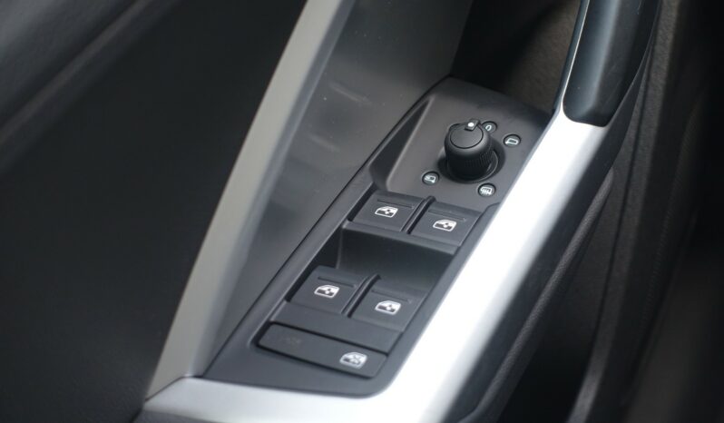 AUDI Q3 35 TDI 150 CH S-TRONIC complet