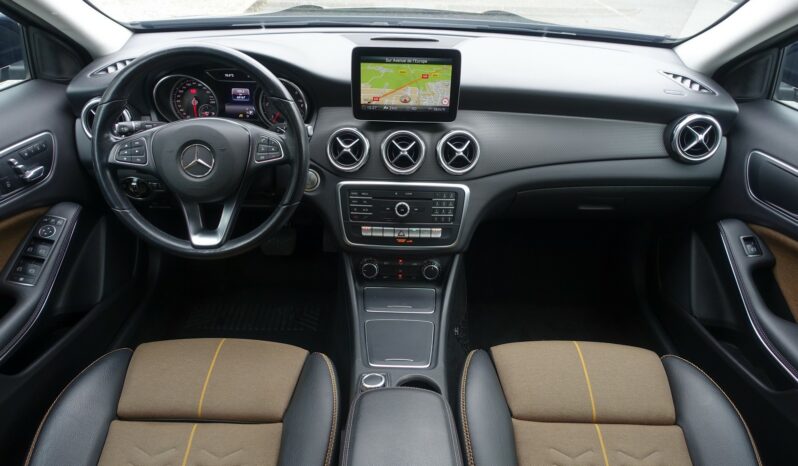 MERCEDES CLASSE GLA 200 D 7G-DCT 136CH complet